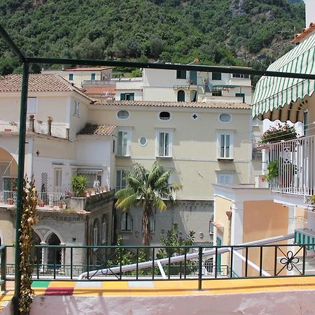 Casa Vacanze Nonna Raffa Amalfi Exterior foto